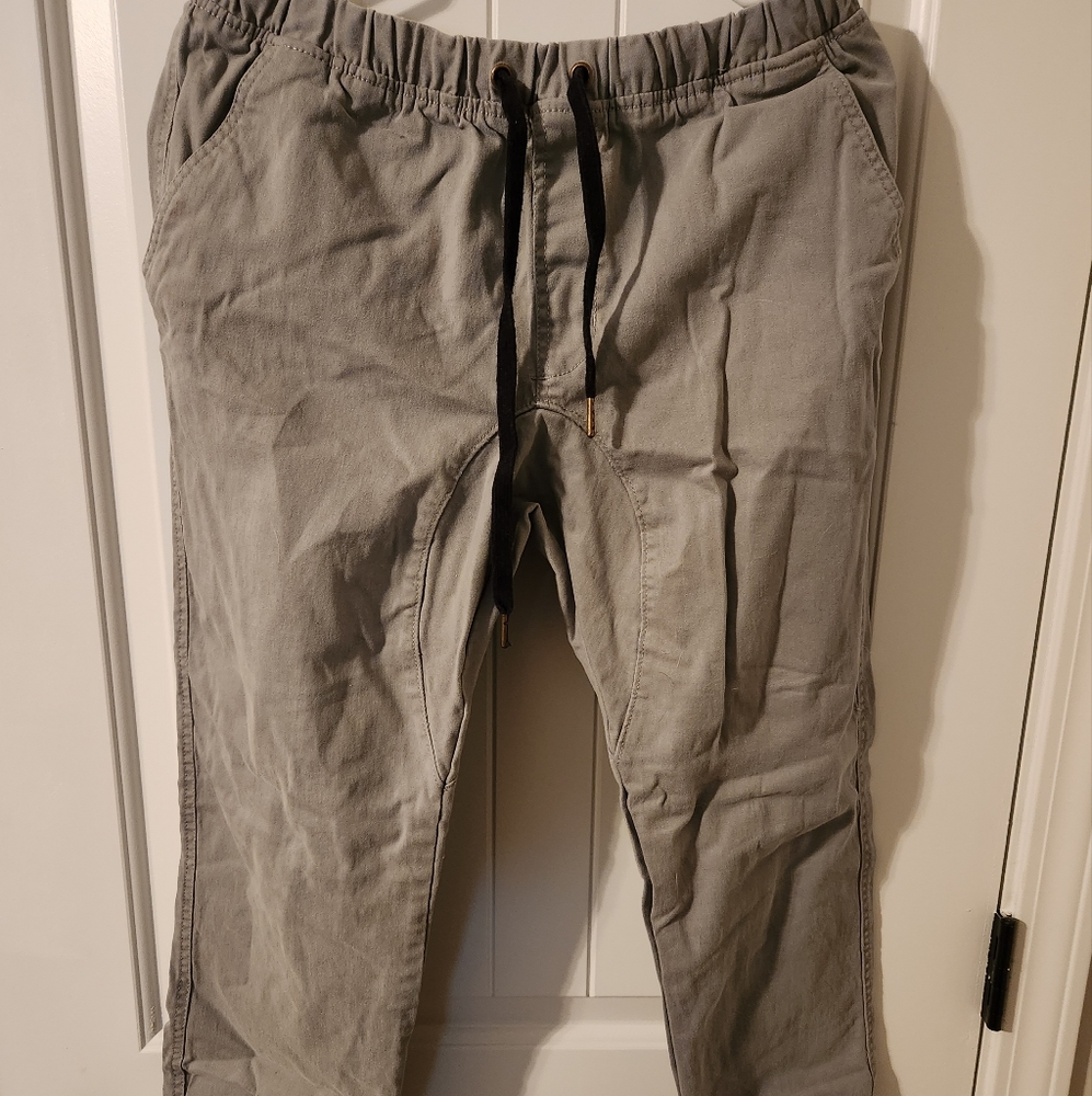Mens Red Camel fashionable Gray Joggers Size Large